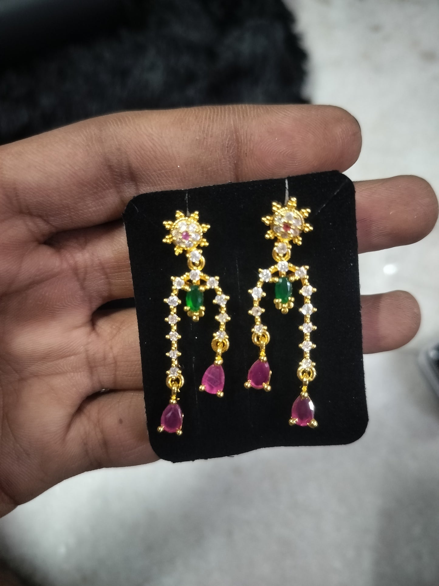 GOLD COVERING EARRING RUBY STONE